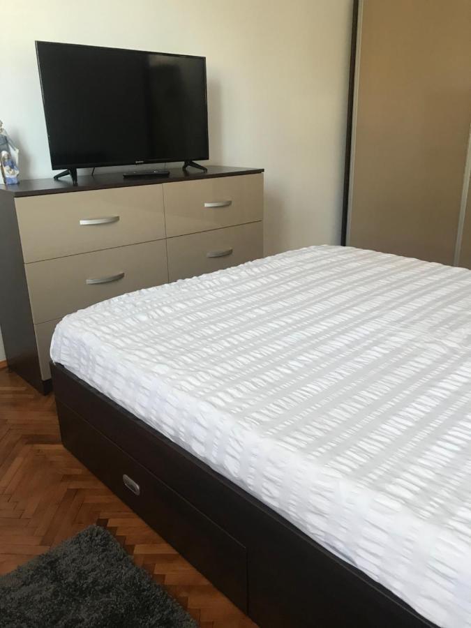 Apartament Sanda Apartment Turda Bagian luar foto