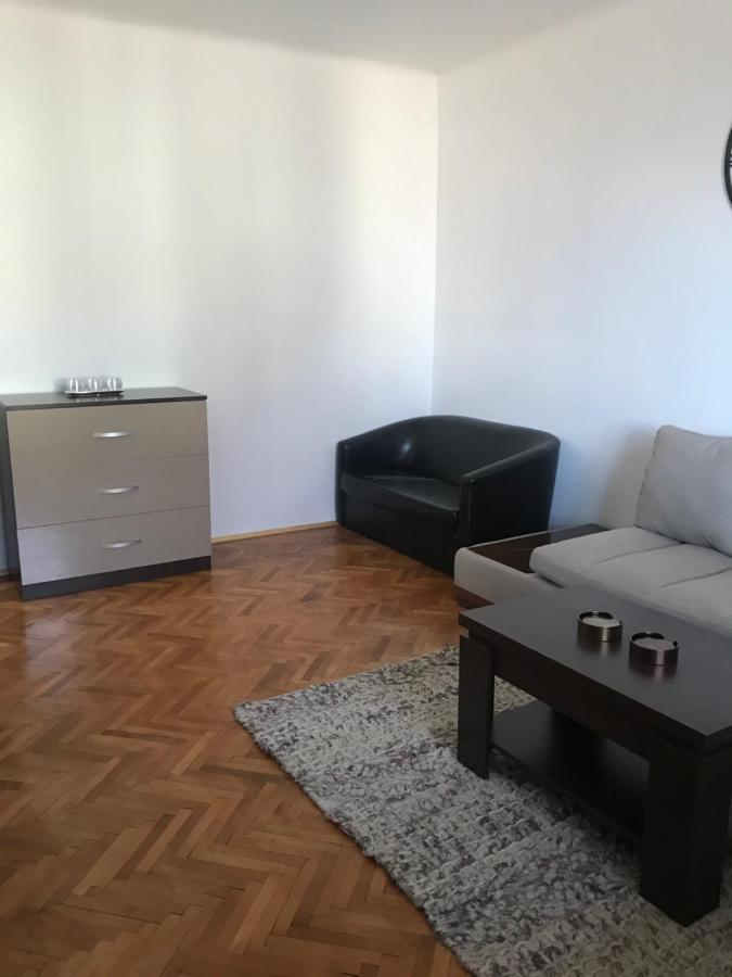 Apartament Sanda Apartment Turda Bagian luar foto